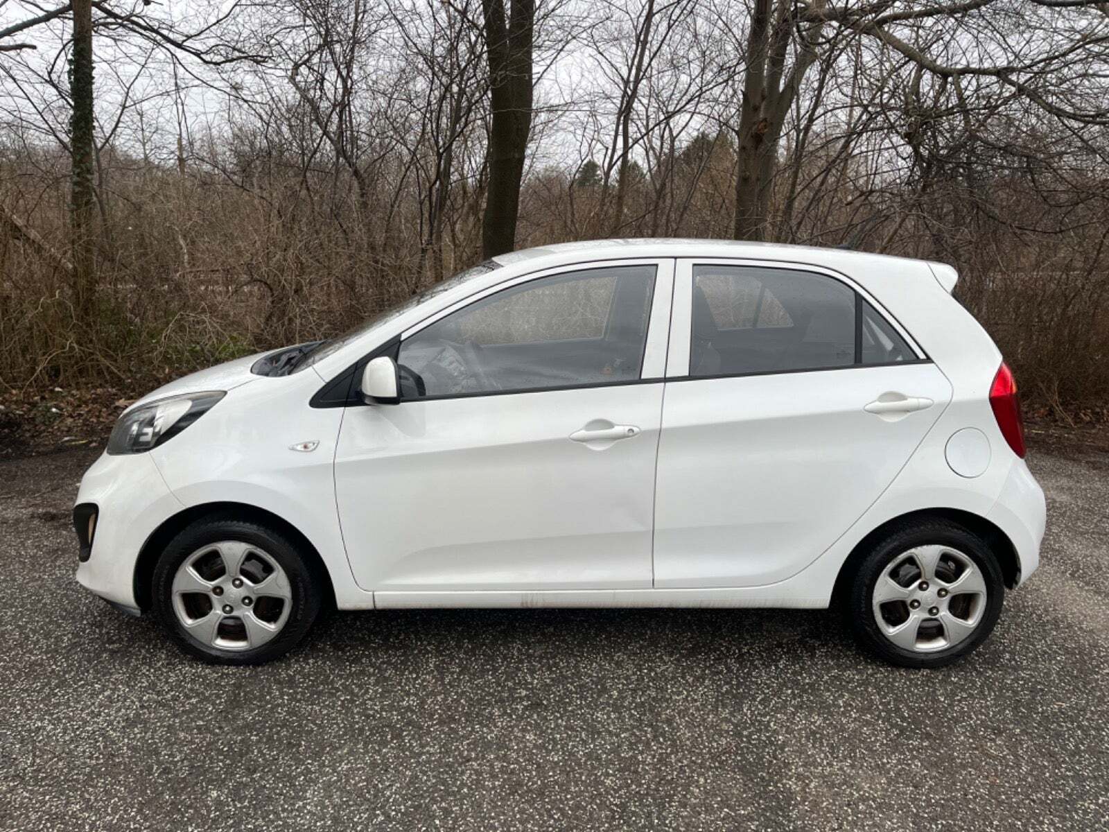 Hvid Kia Picanto fra 2012