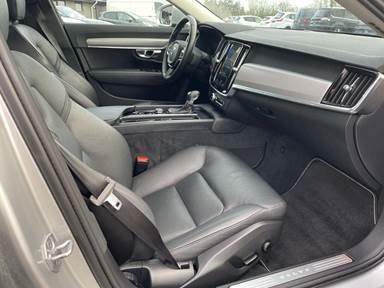 Grå Volvo S90 fra 2020