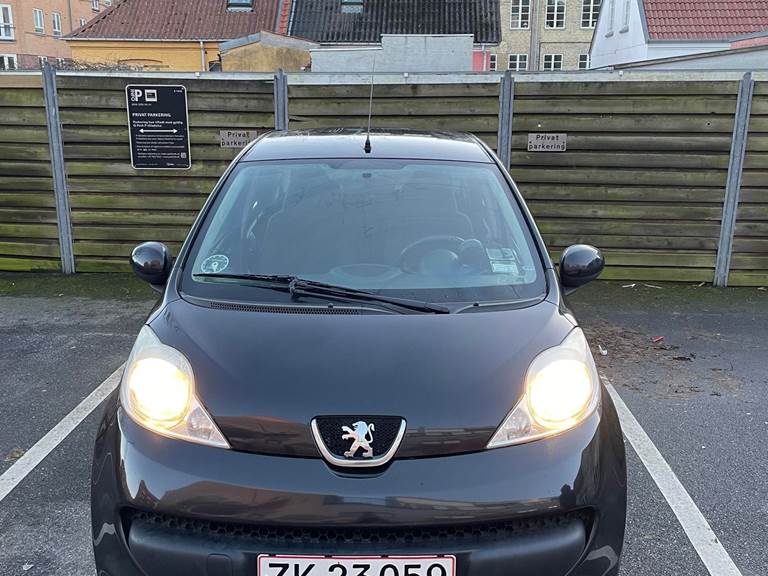 Peugeot 107 1,0 I 5D MAN.