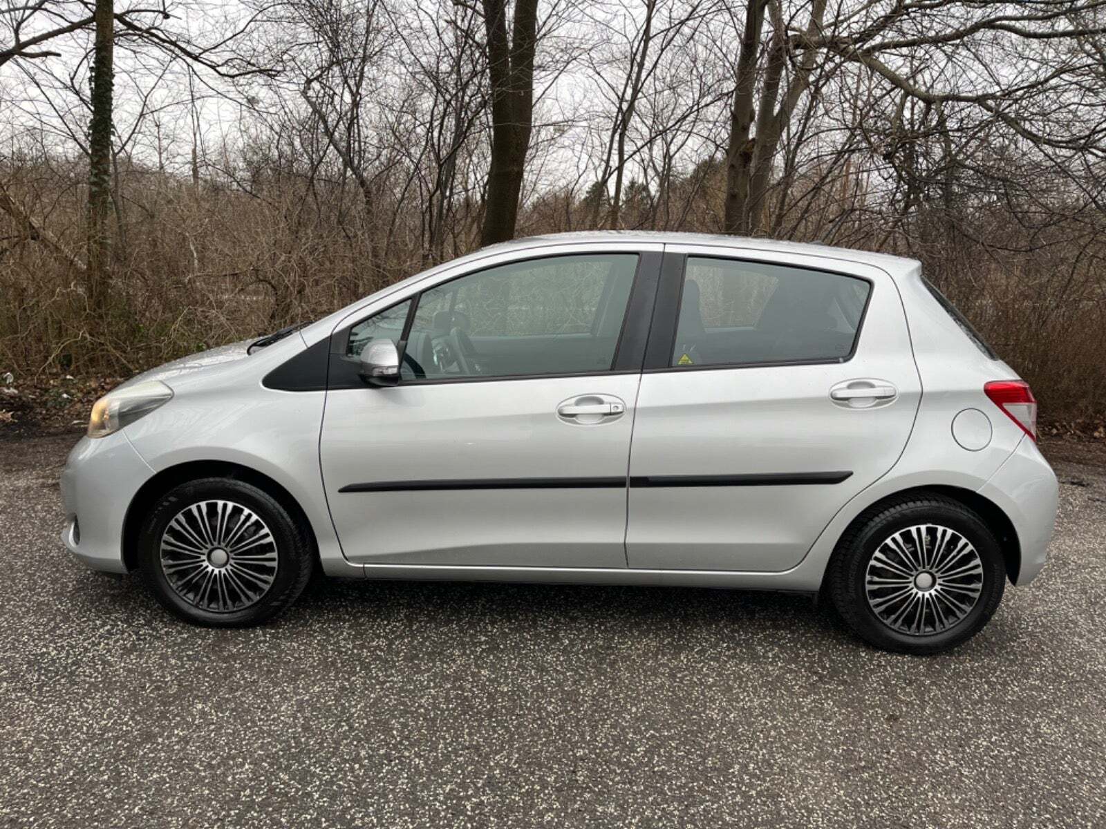 undefined Toyota Yaris fra 2011