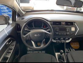 Brun Kia Rio fra 2013