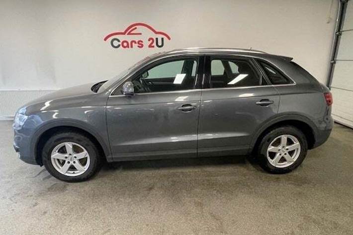 Grå Audi Q3 fra 2014