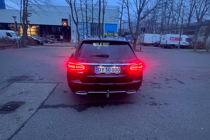 Sort Mercedes C220 fra 2014