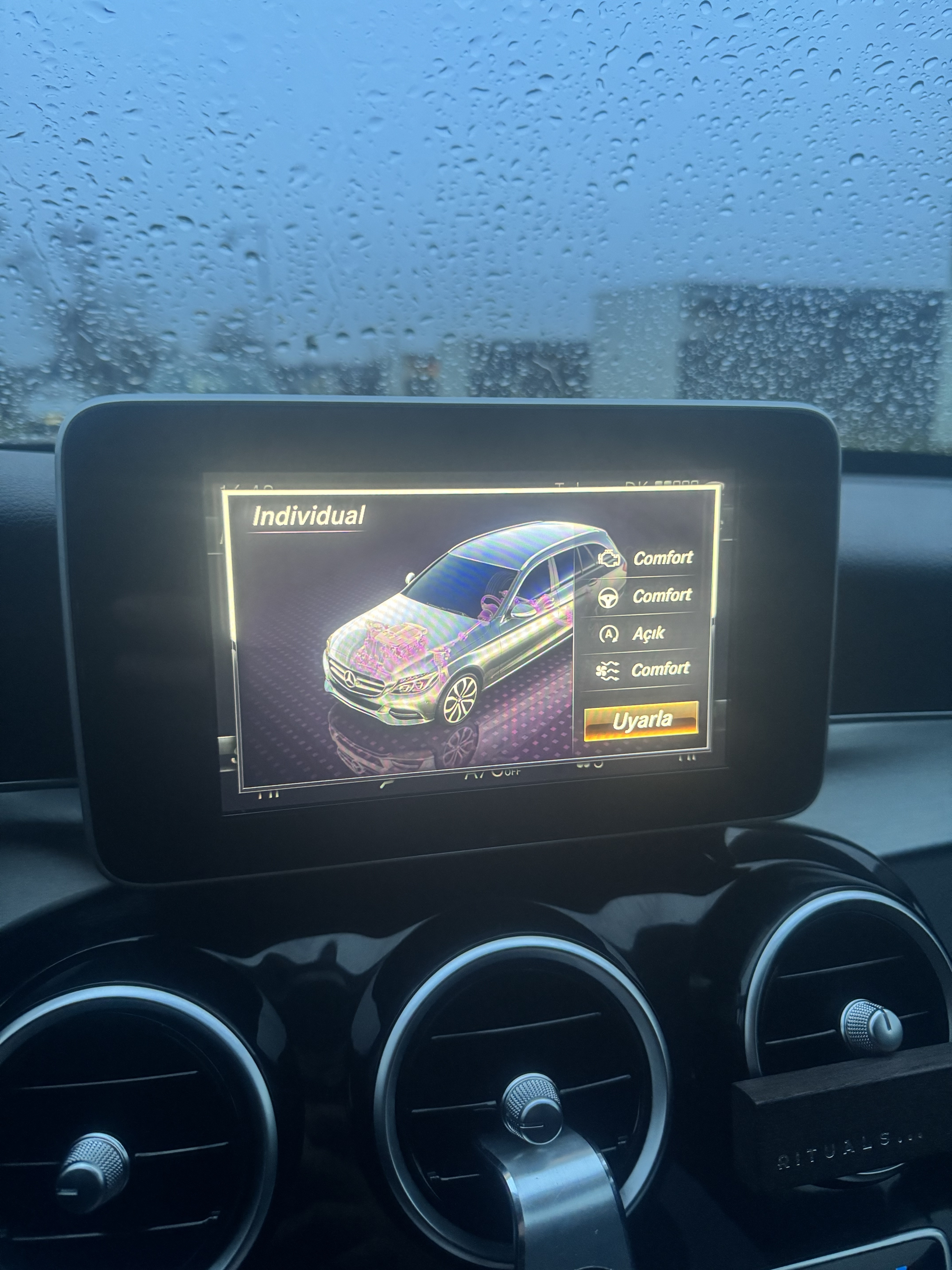 Sort Mercedes C220 fra 2014