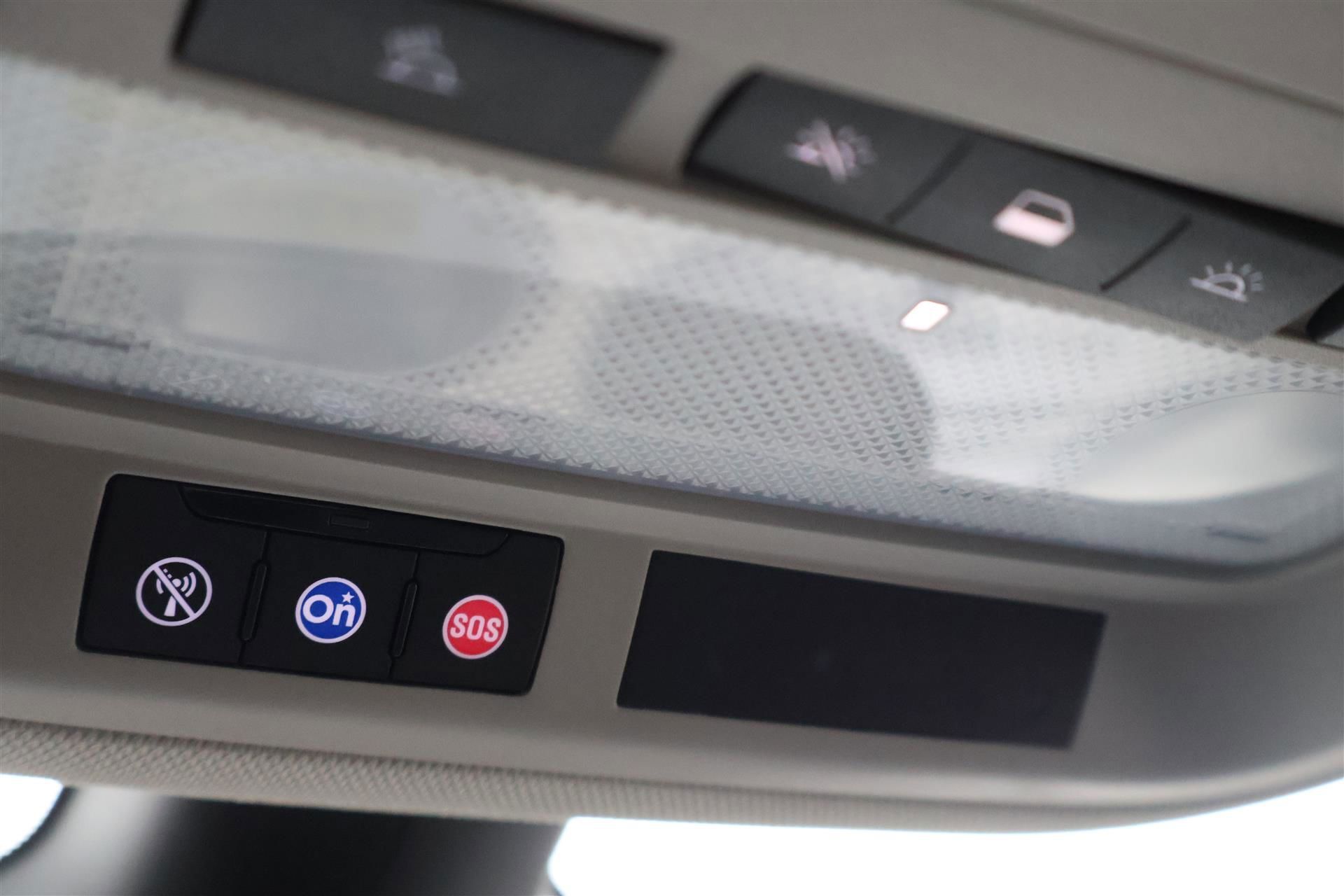 Sort Opel Astra fra 2016