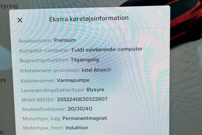 Rød Tesla Model 3 fra 2021