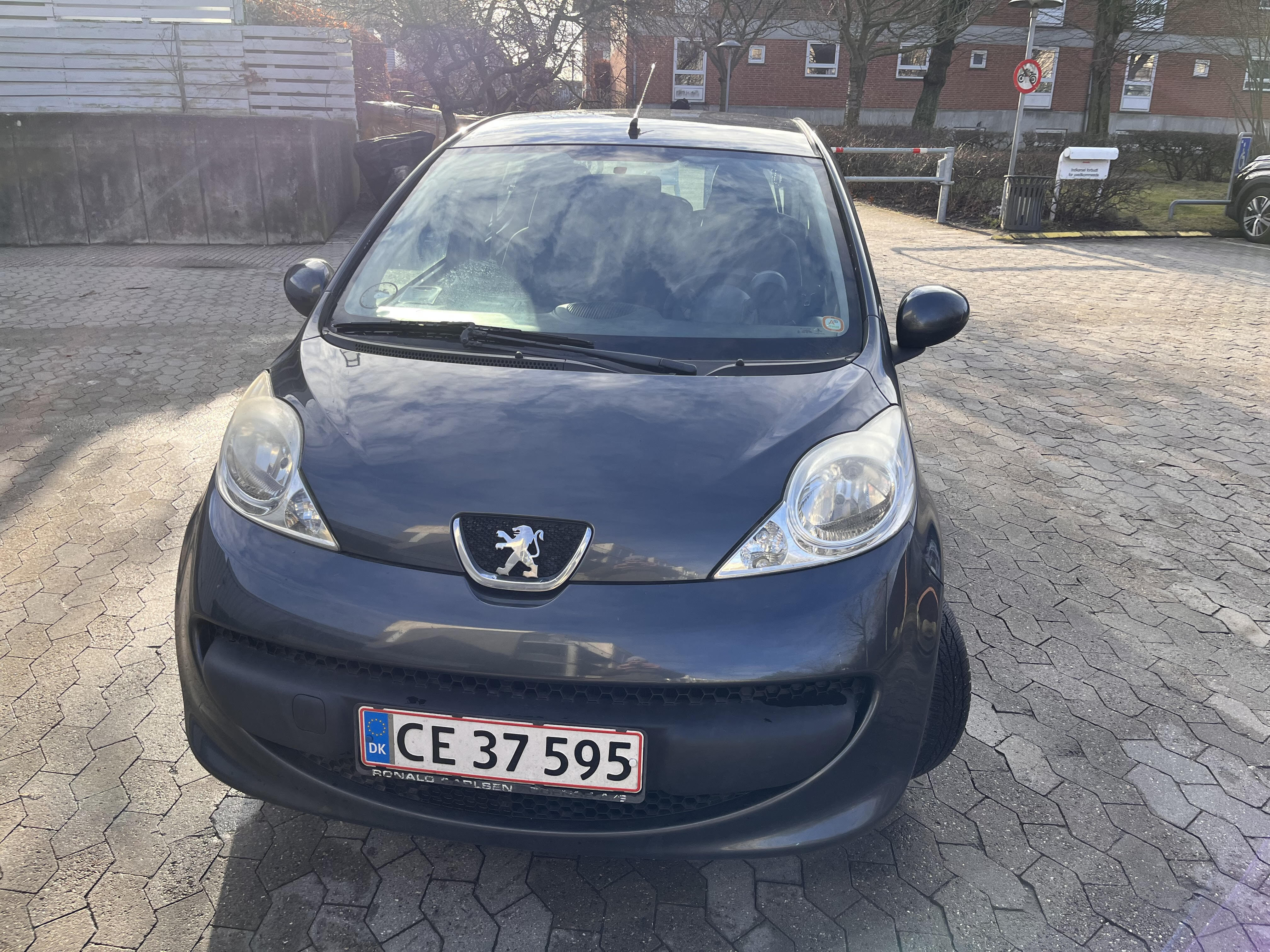 Peugeot 107 1,0 I 5D MAN.