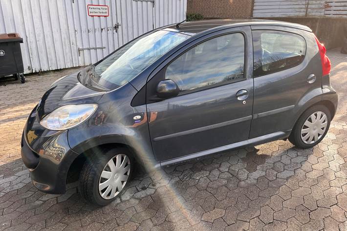 undefined Peugeot 107 fra 2007