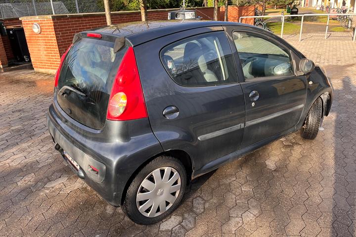 undefined Peugeot 107 fra 2007