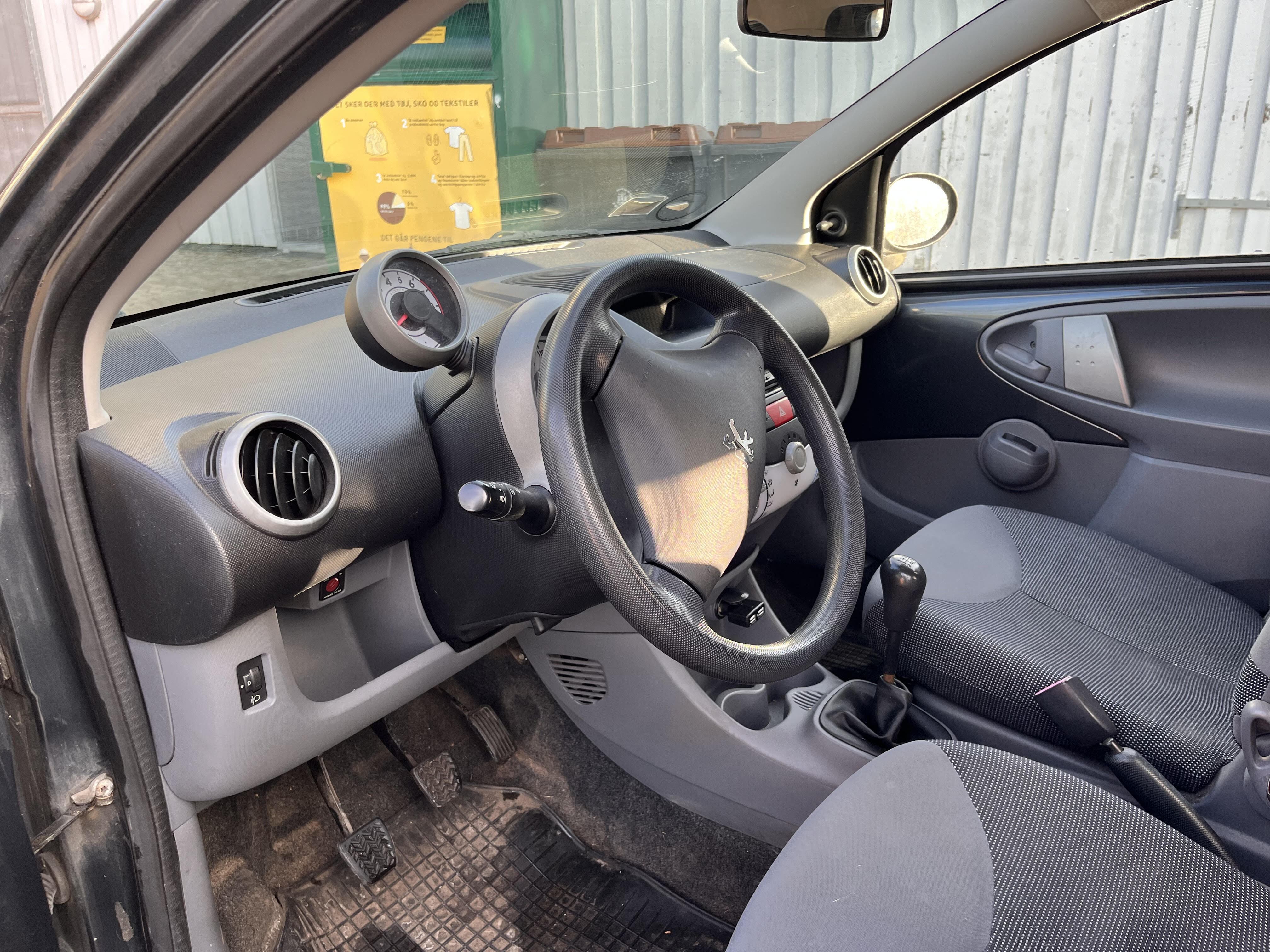 Peugeot 107 1,0 I 5D MAN.