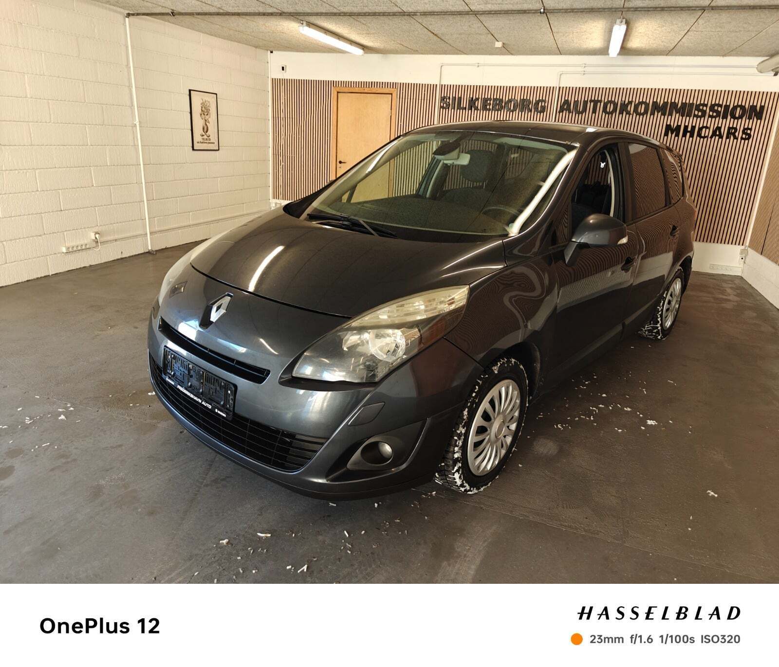 Sort Renault Grand Scenic III fra 2010
