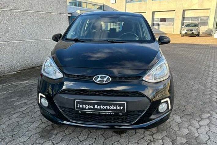 Sort Hyundai i10 fra 2015