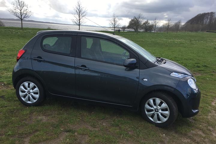 Grå Citroën C1 fra 2016