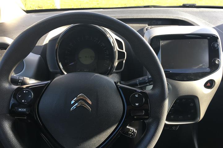 Grå Citroën C1 fra 2016