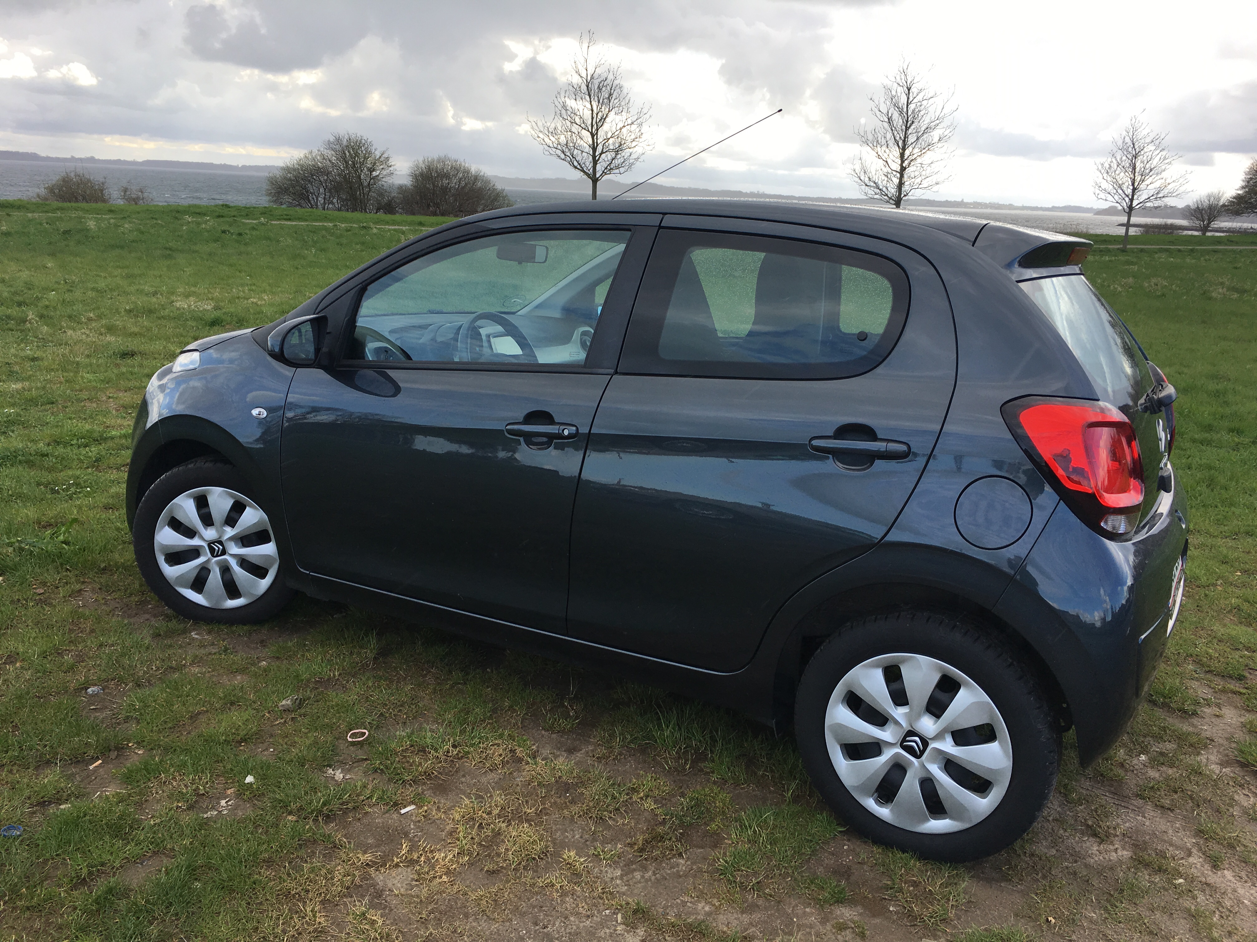 Grå Citroën C1 fra 2016