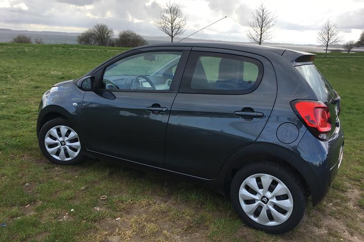 Grå Citroën C1 fra 2016
