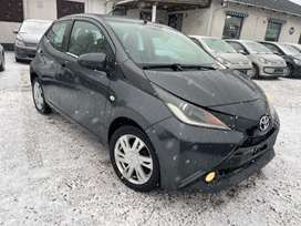 Toyota Aygo 1,0 VVT-i x-wave Sky