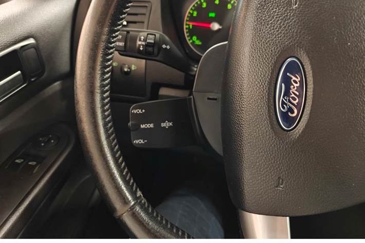 Grå Ford Focus C-MAX fra 2006