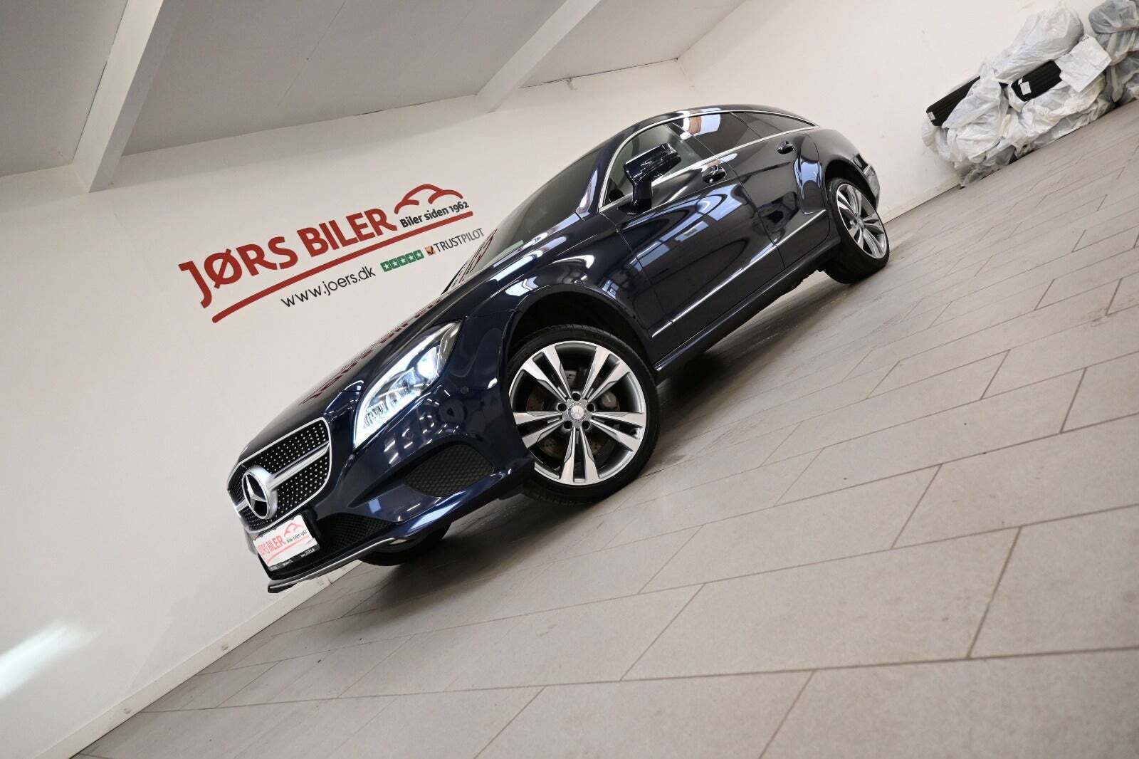 Blå Mercedes CLS350 fra 2015