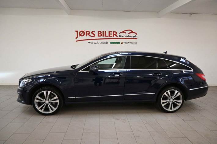 Blå Mercedes CLS350 fra 2015