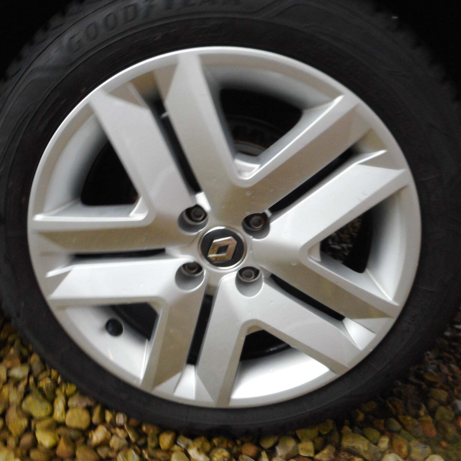 Sort Renault Clio V fra 2020