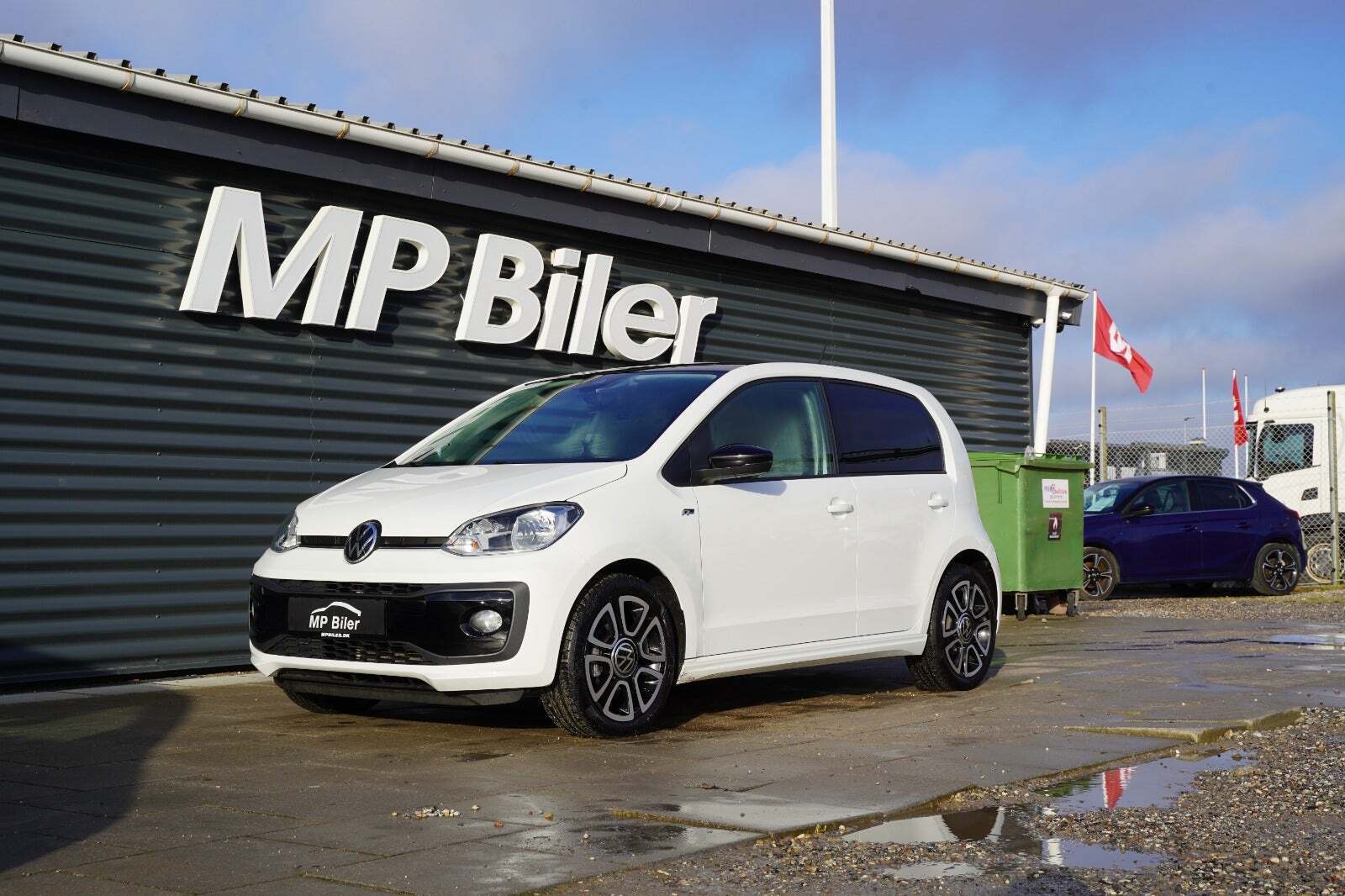 Hvid VW UP! fra 2022