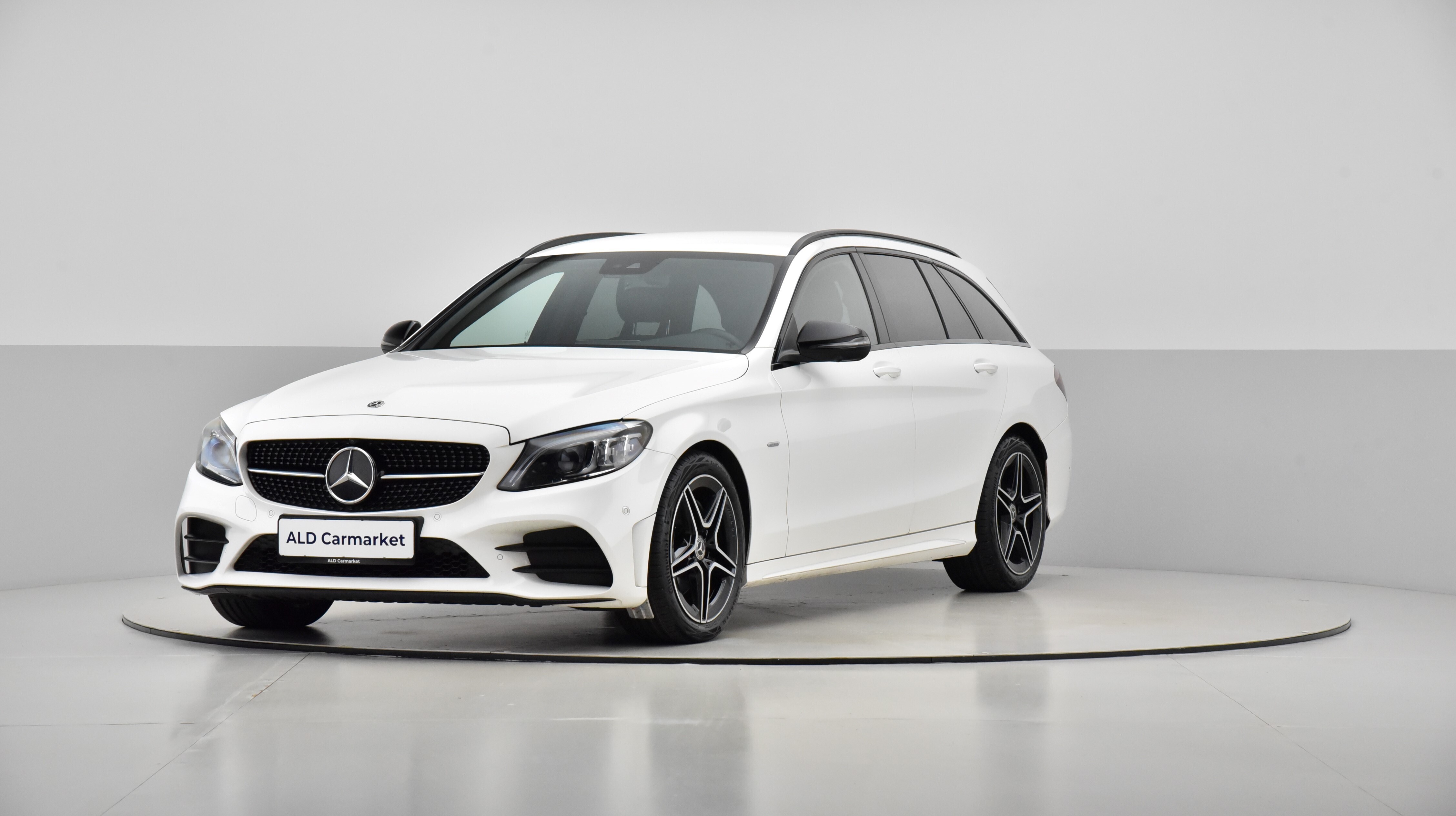 Hvid Mercedes C220 fra 2020