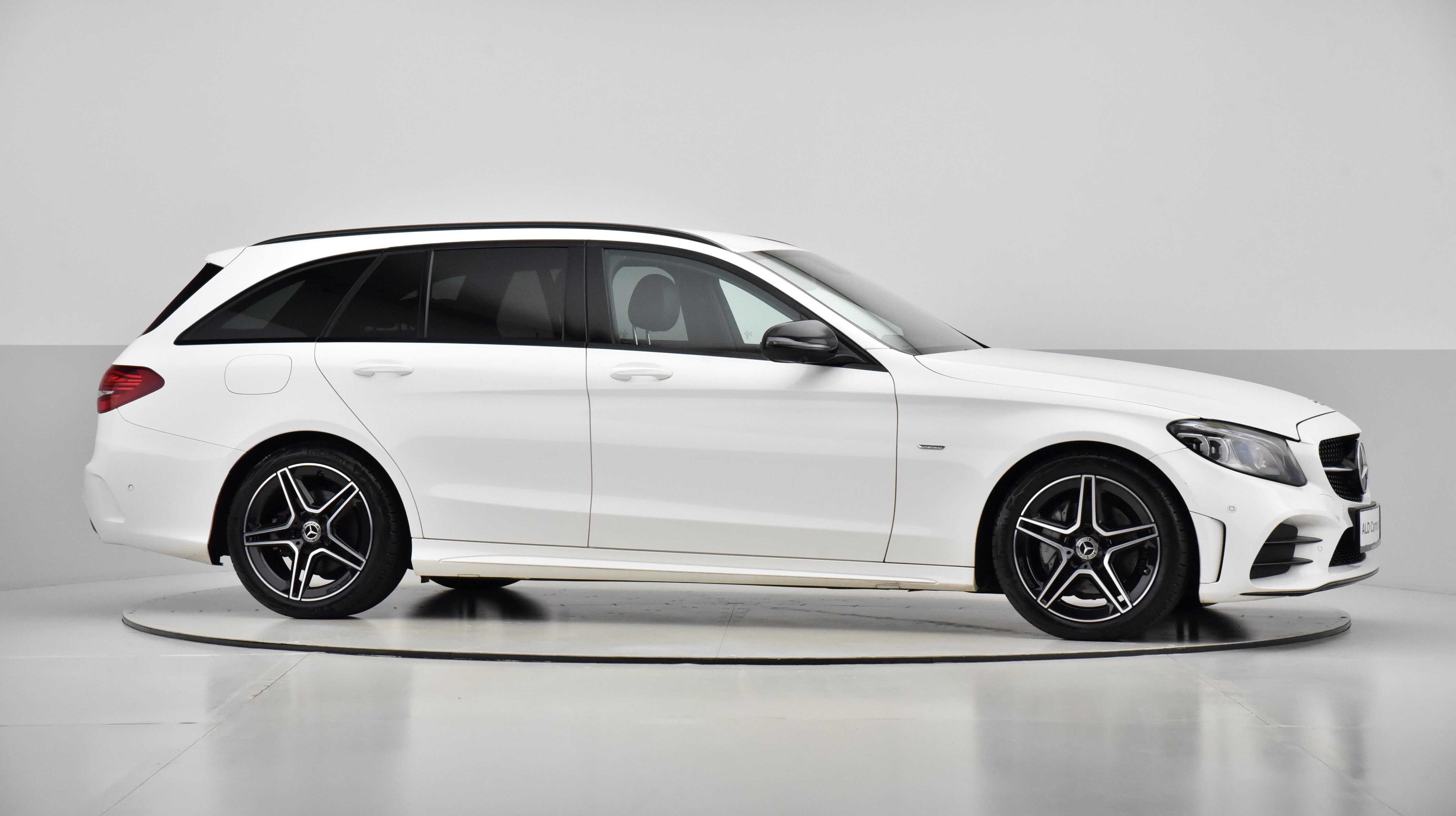 Hvid Mercedes C220 fra 2020