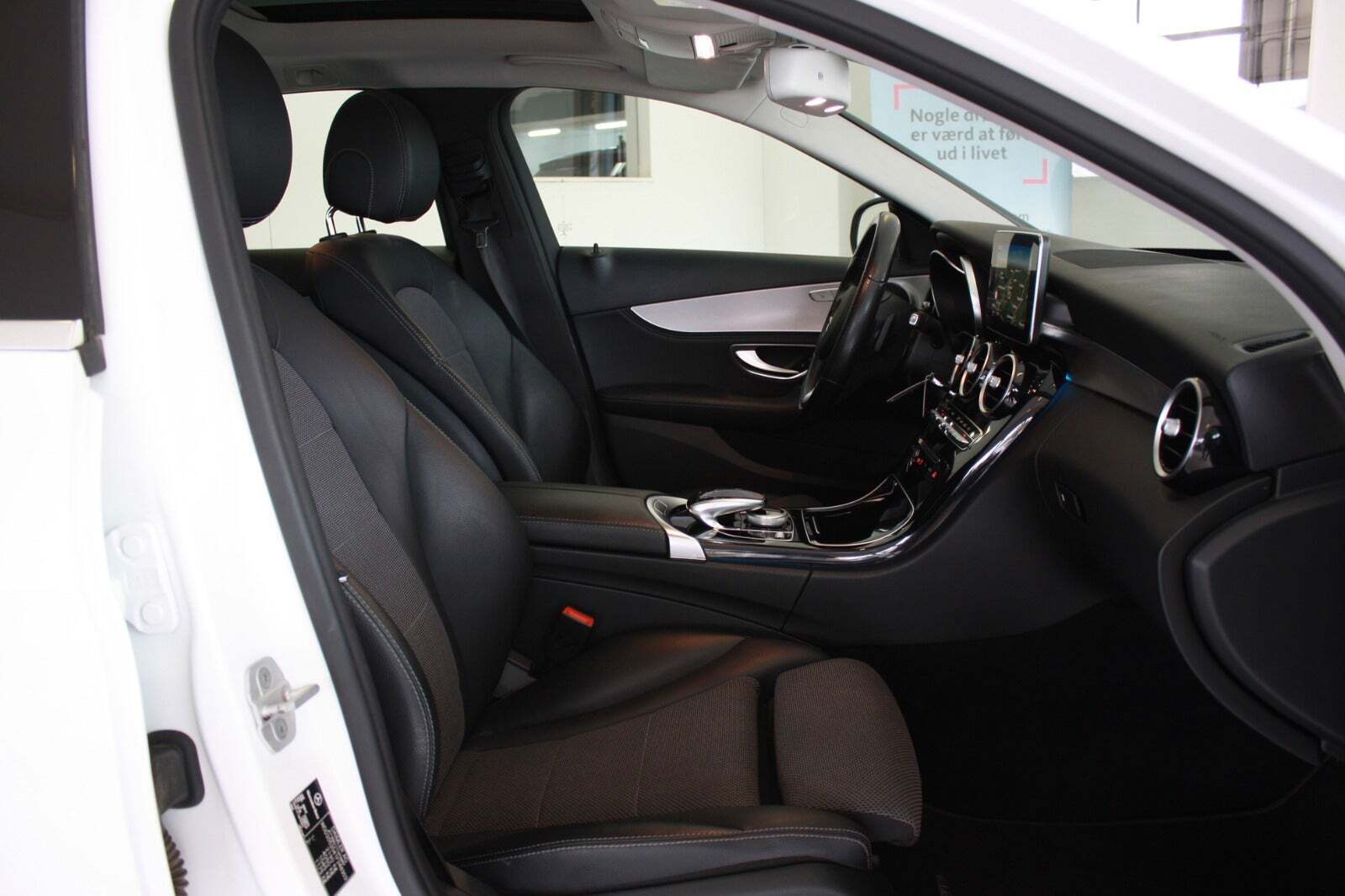 Hvid Mercedes C220 d fra 2015