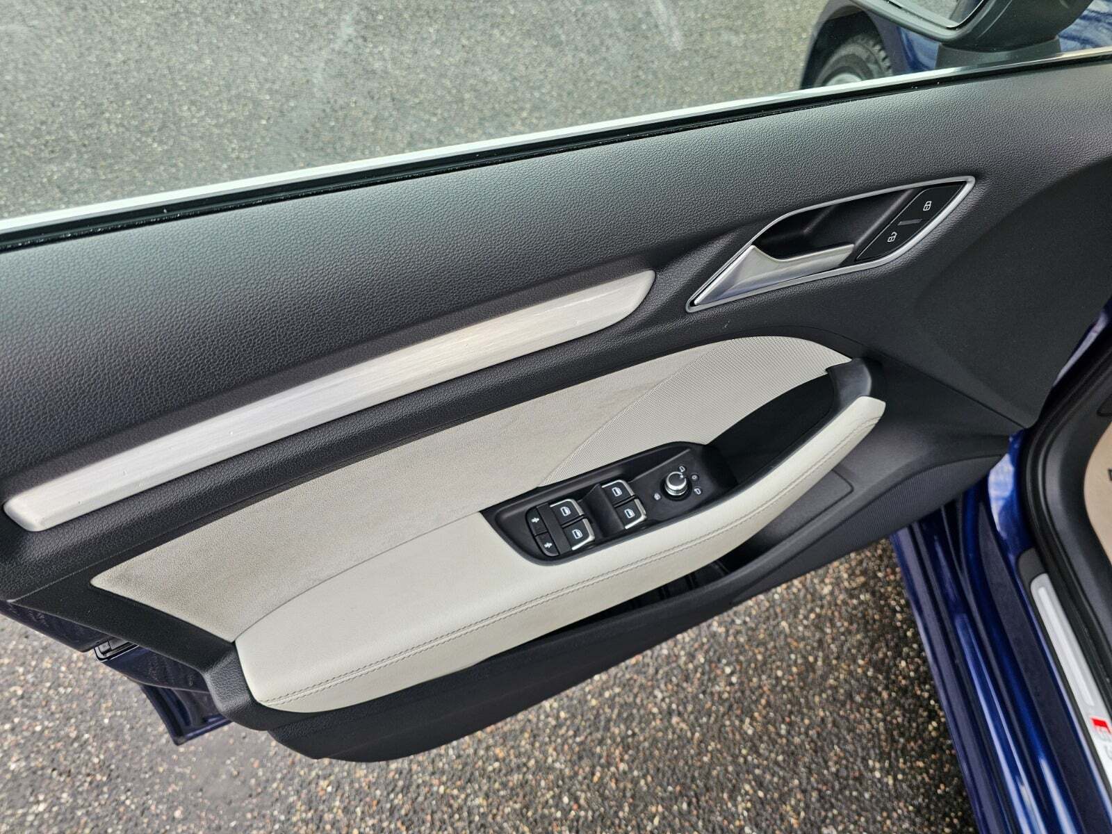 Blå Audi S3 fra 2014