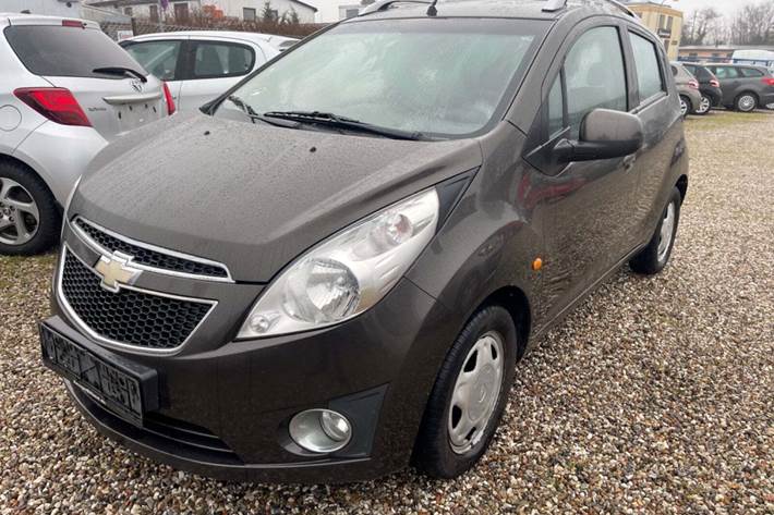 Brun Chevrolet Spark fra 2012