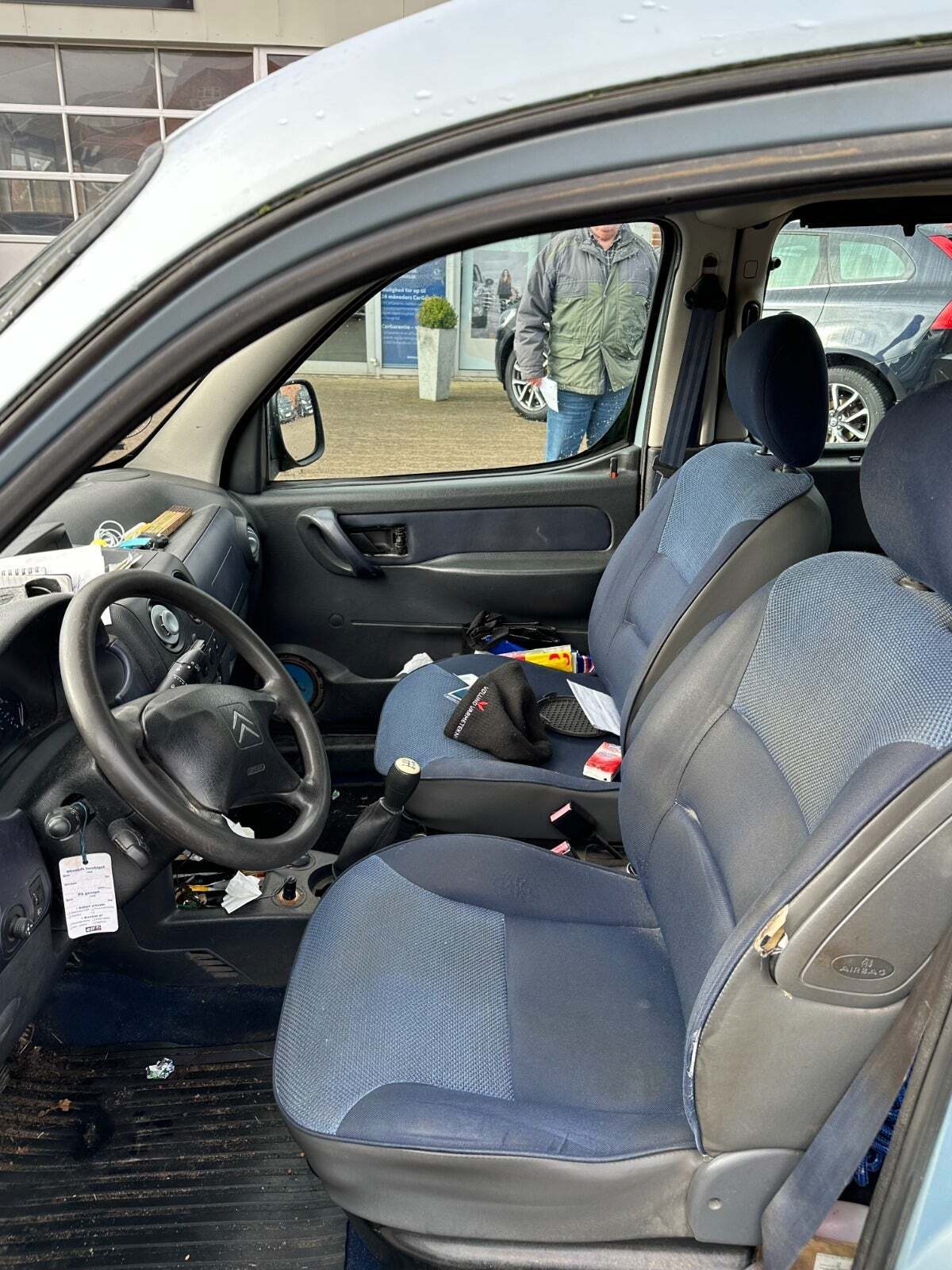 Blå Citroën Berlingo fra 2004