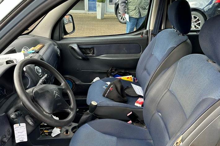 Blå Citroën Berlingo fra 2004