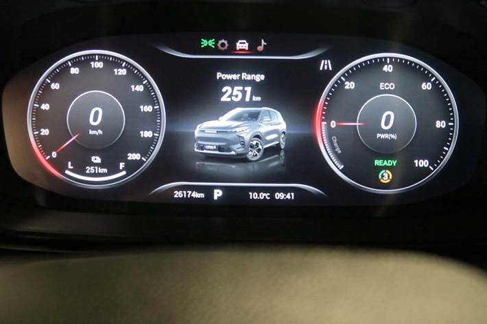 Sort Maxus Euniq6 fra 2022