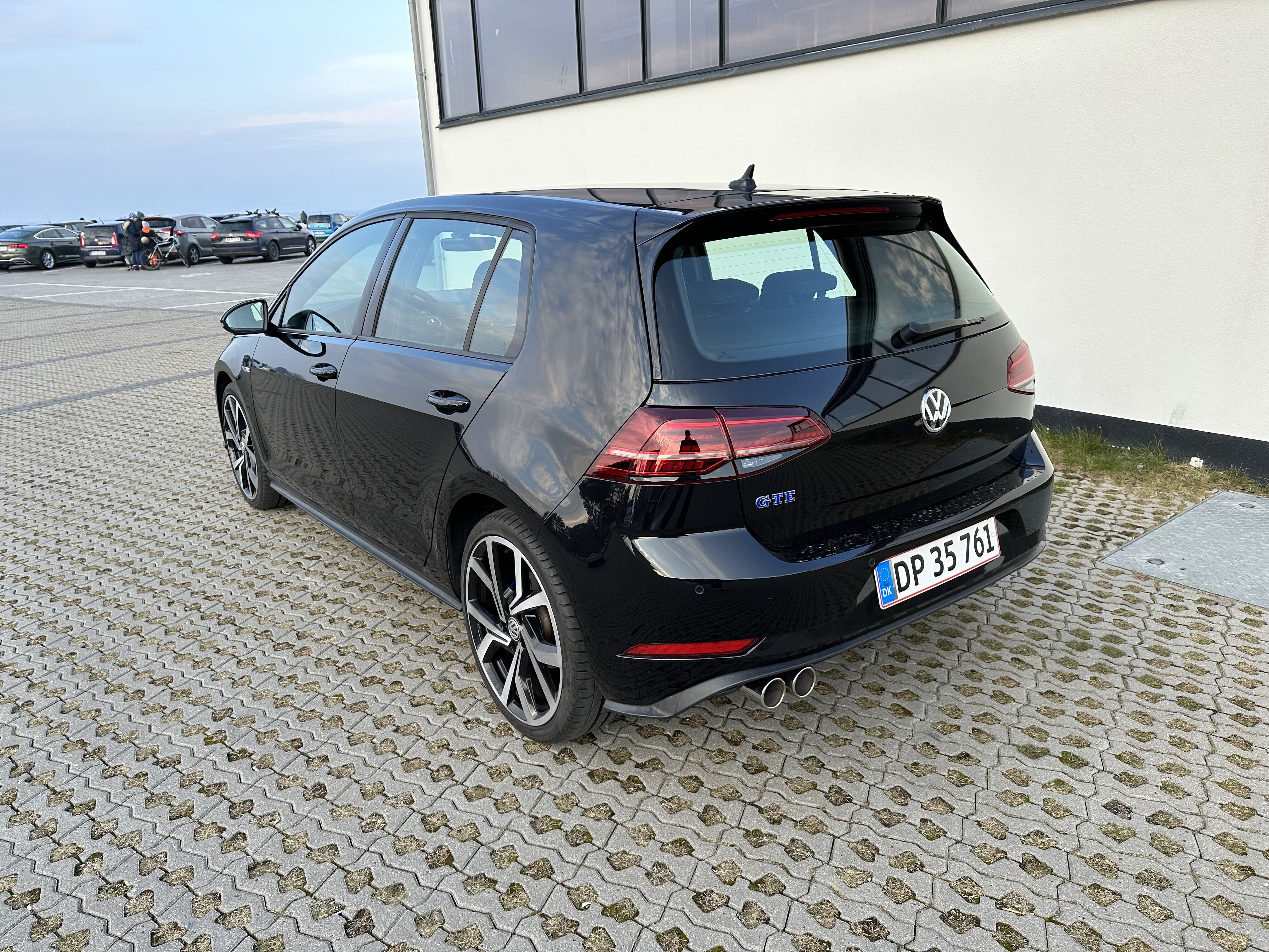 Sort VW Golf fra 2020