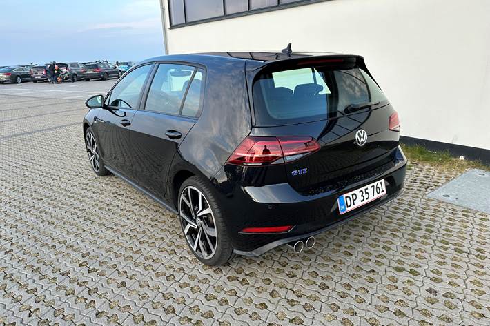 Sort VW Golf fra 2020
