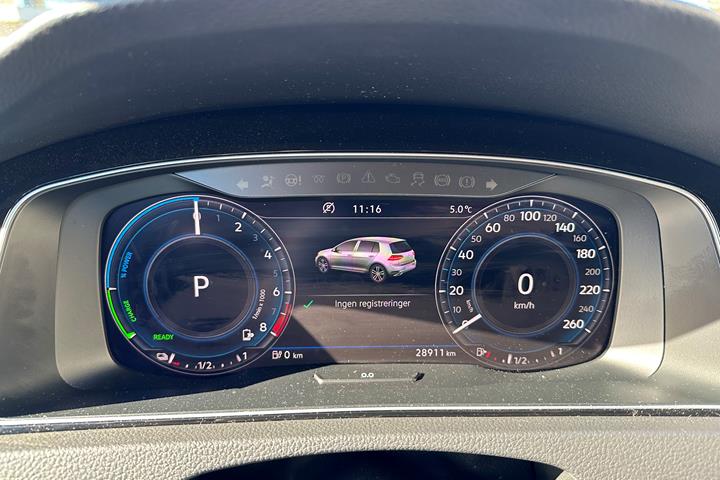 Sort VW Golf fra 2020