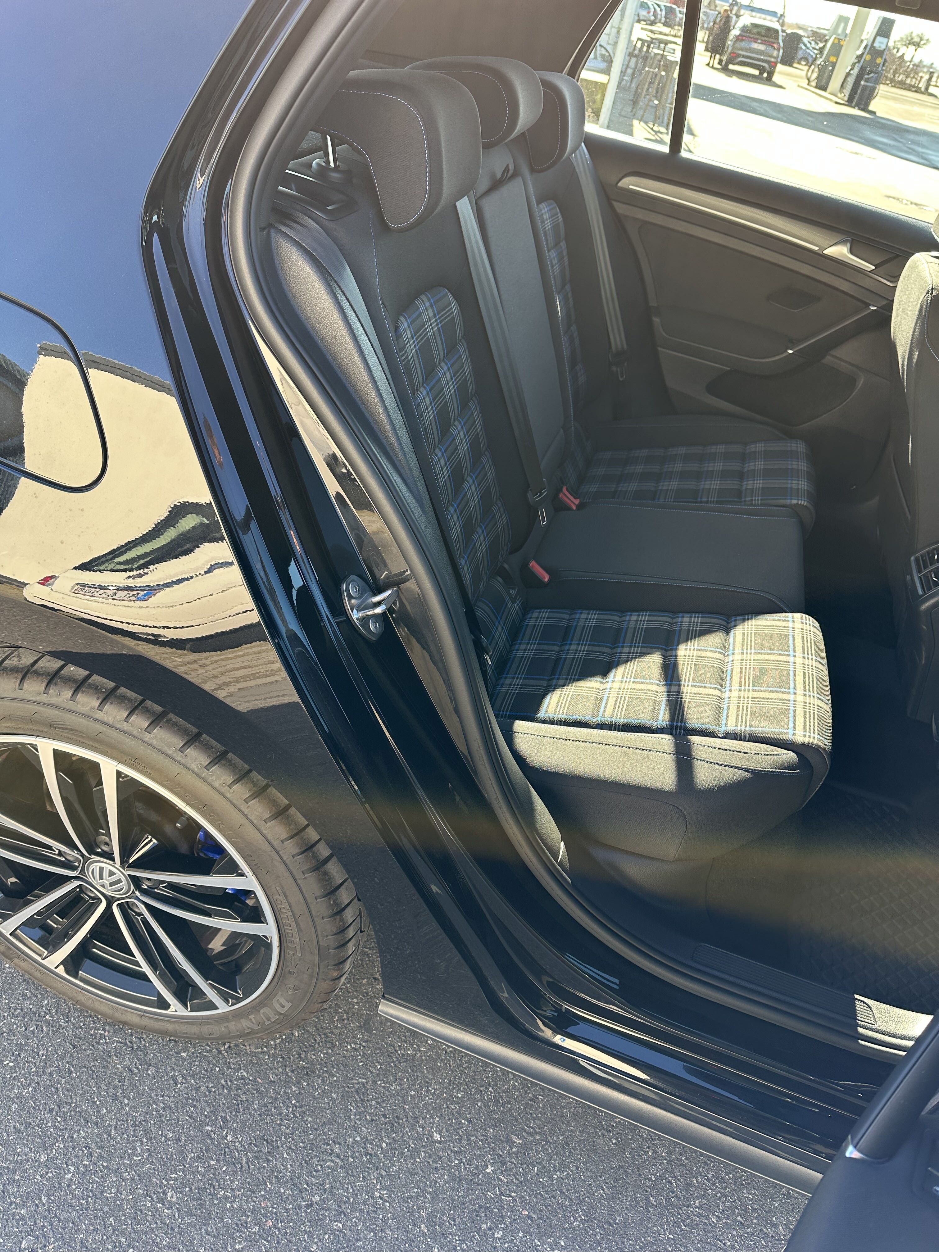 Sort VW Golf fra 2020