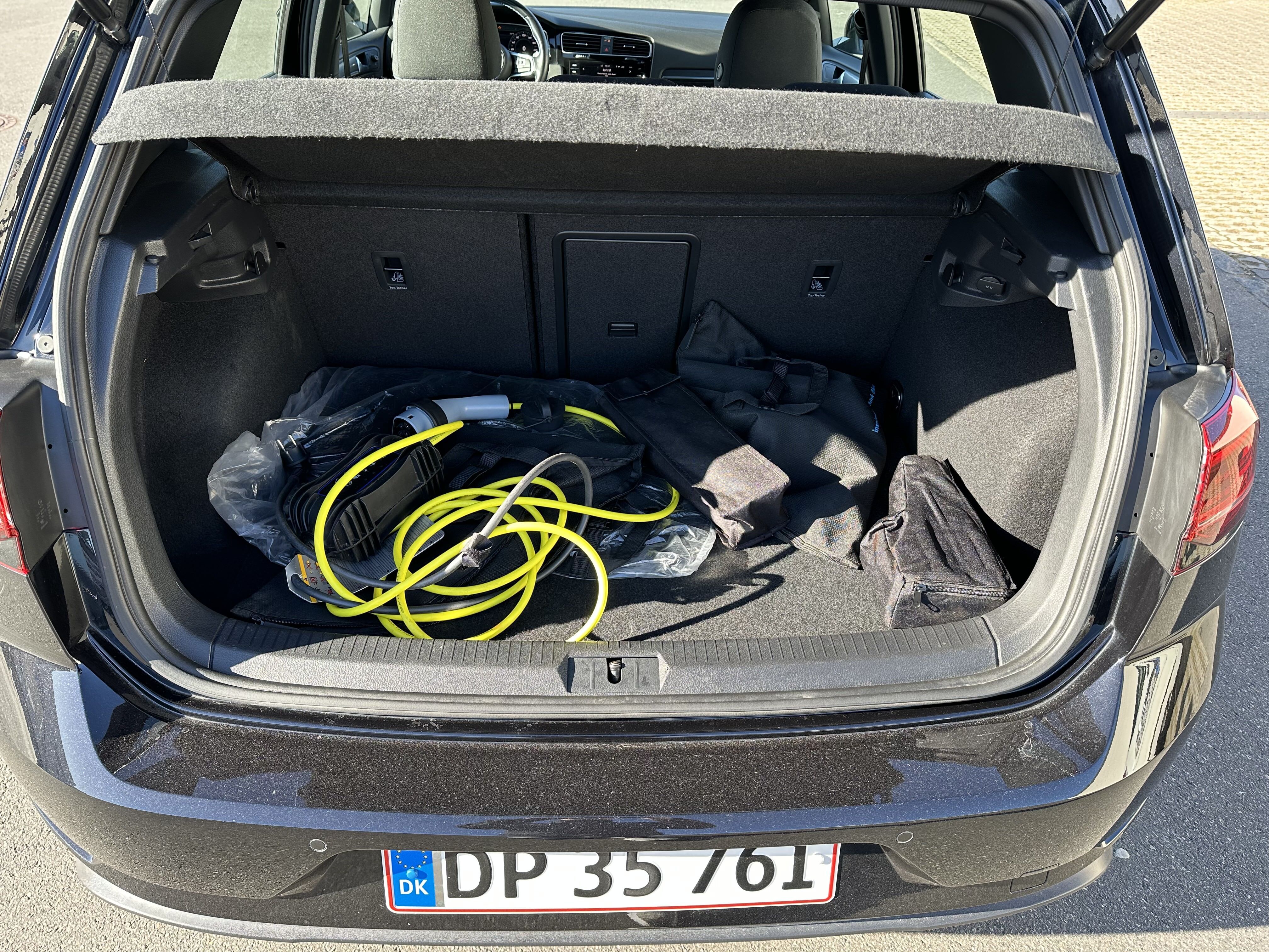 Sort VW Golf fra 2020