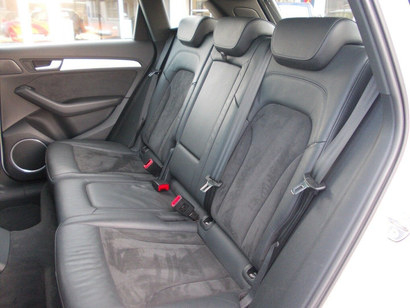 Hvid Audi SQ5 fra 2015
