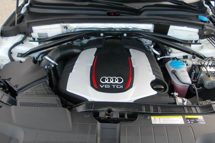 Hvid Audi SQ5 fra 2015