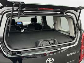 Toyota ProAce City Verso 1,2 Medium Family To Skydedør, Bagklap 110HK 6g