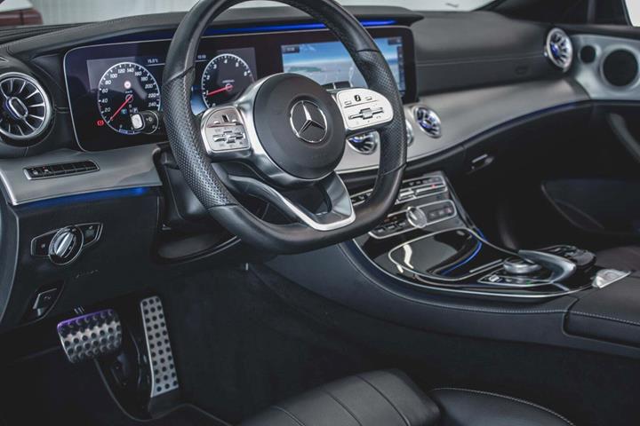 undefined Mercedes E450 fra 2019 set indefra