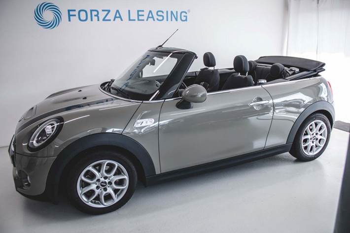 Grøn Mini Cooper S fra 2020