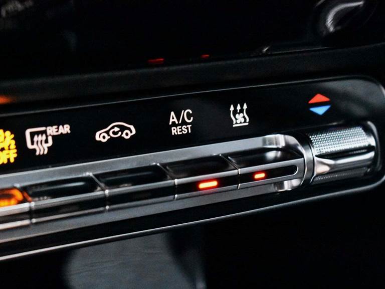 Mercedes A250 e