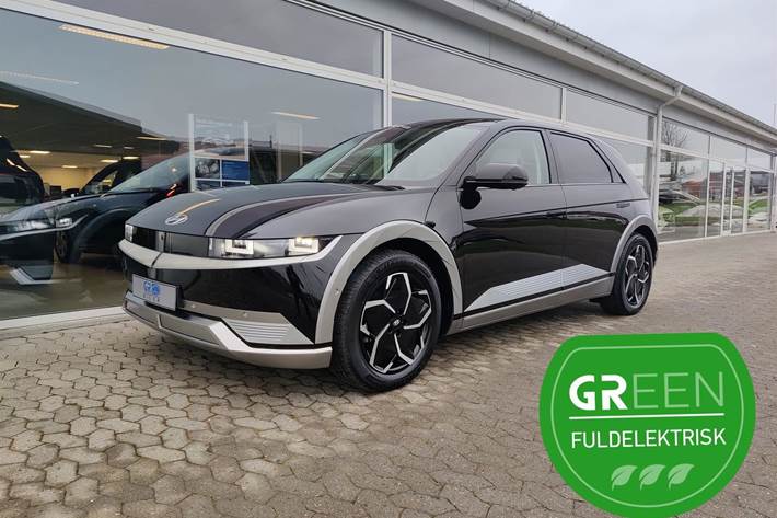 Sort Hyundai Ioniq 5 fra 2023 set udefra
