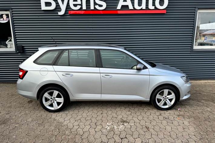 Sølv Skoda Fabia fra 2018