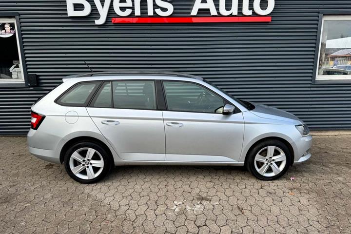 Sølv Skoda Fabia fra 2018