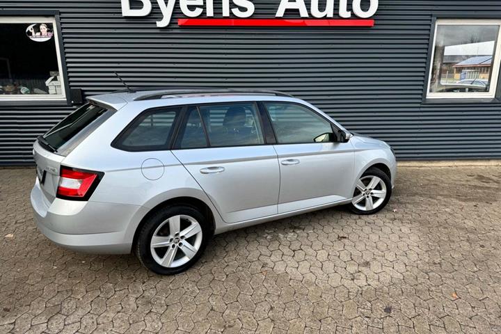 Sølv Skoda Fabia fra 2018
