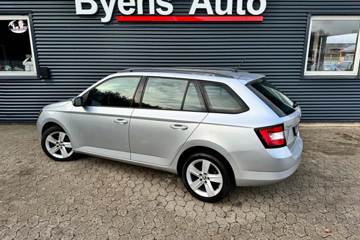 Sølv Skoda Fabia fra 2018